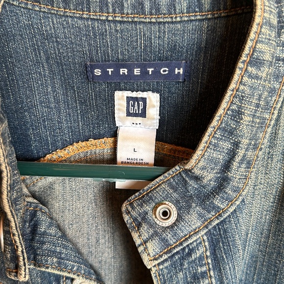 Gap size Large stretch jeans jacket - Picture 2 of 3